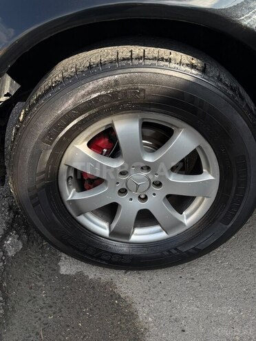 Mercedes ML 320 2002, 402,000 km - 3.2 л - Quba