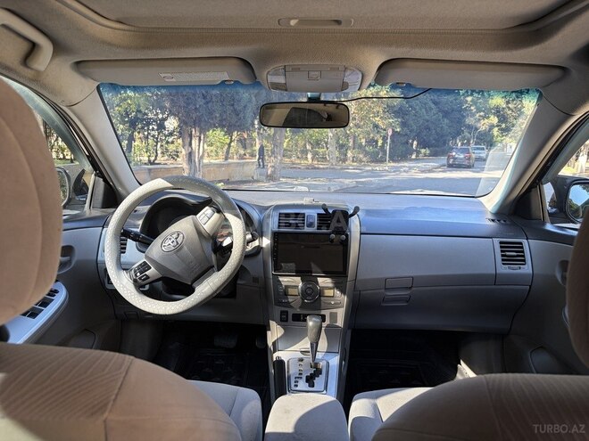 Toyota Corolla 2011, 259,000 km - 1.8 л - Bakı
