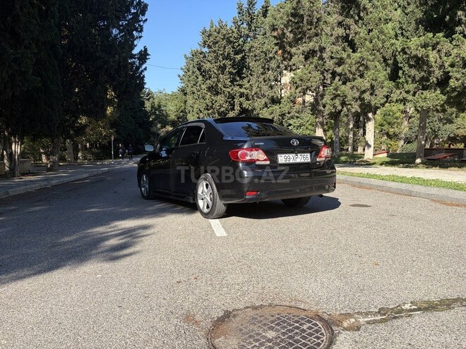 Toyota Corolla 2011, 259,000 km - 1.8 л - Bakı