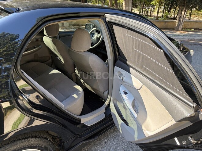 Toyota Corolla 2011, 259,000 km - 1.8 л - Bakı