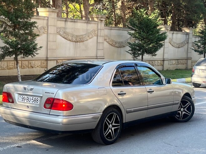 Mercedes E 220 1997, 2,350,000 km - 2.2 l - Bakı