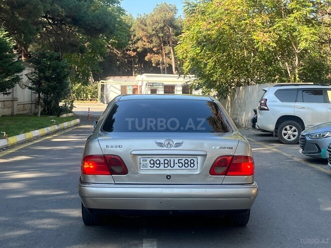 Mercedes E 220 1997, 2,350,000 km - 2.2 l - Bakı