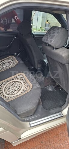 Mercedes E 200 1999, 660,000 km - 2.2 l - Qəbələ