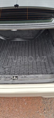 Mercedes E 200 1999, 660,000 km - 2.2 l - Qəbələ