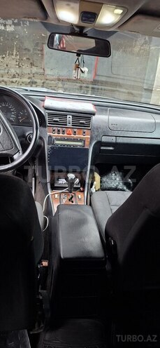 Mercedes E 200 1999, 660,000 km - 2.2 l - Qəbələ