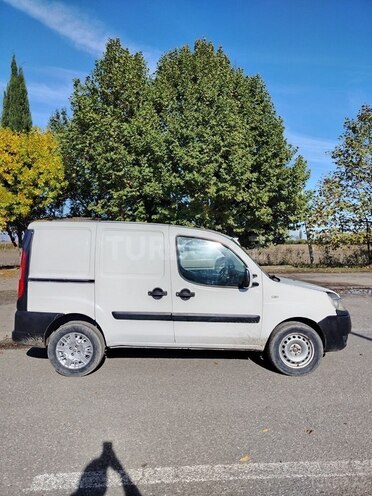 Fiat Doblo 2007, 323,123 km - 1.3 l - Bakı
