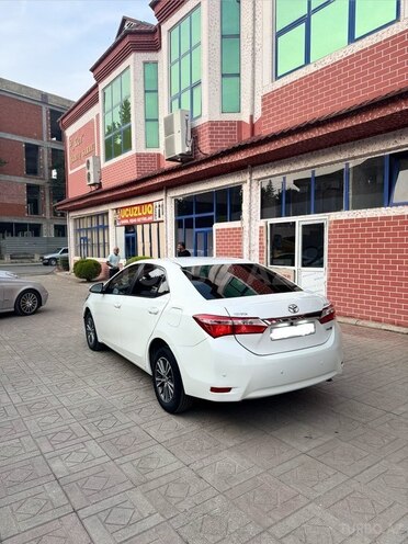 Toyota Corolla 2015, 195,000 km - 1.6 л - Masallı