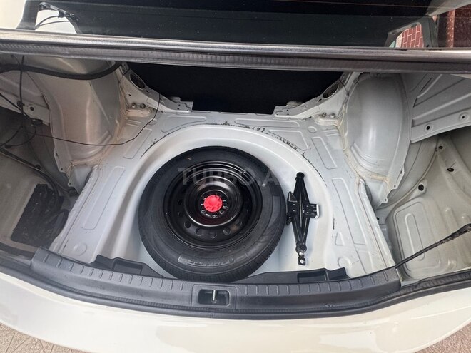 Toyota Corolla 2015, 195,000 km - 1.6 л - Masallı