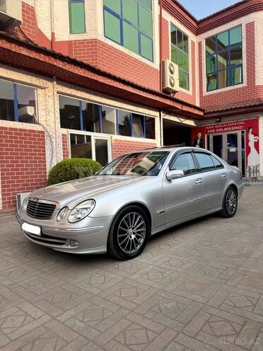 Mercedes E 320 2005, 204,000 km - 3.2 l - Masallı