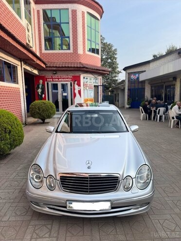 Mercedes E 320 2005, 204,000 km - 3.2 l - Masallı
