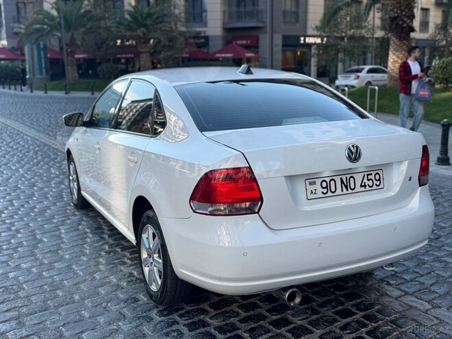 Volkswagen Polo 2012, 300,000 km - 1.6 l - Bakı
