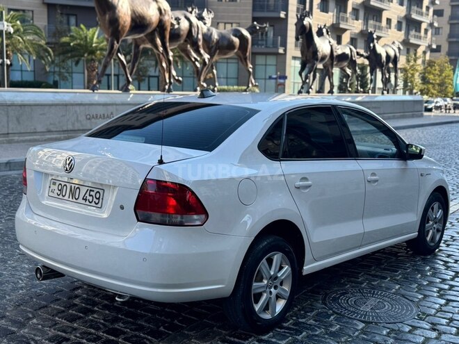 Volkswagen Polo 2012, 300,000 km - 1.6 l - Bakı