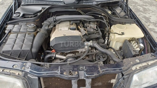 Mercedes C 200 1999, 230,000 km - 2.0 l - Balakən