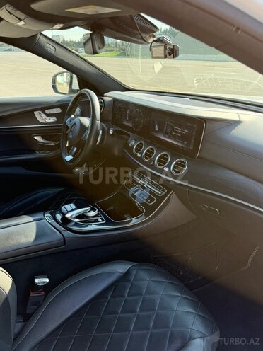 Mercedes E 220 d 2017, 299,000 km - 2.0 l - Bakı