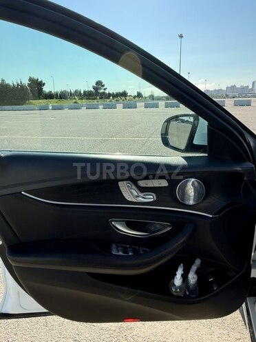 Mercedes E 220 d 2017, 299,000 km - 2.0 l - Bakı