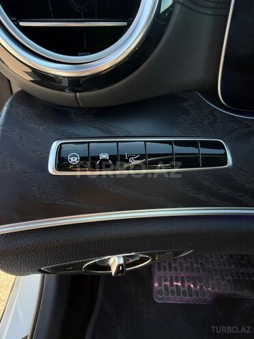 Mercedes E 220 d 2017, 299,000 km - 2.0 l - Bakı