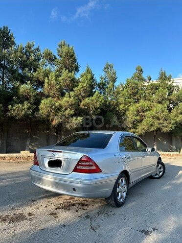 Mercedes C 240 2001, 290,000 km - 2.6 l - Bakı