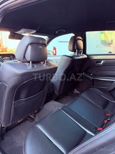 Mercedes E 250 2015, 270,000 km - 2.1 l - Bakı