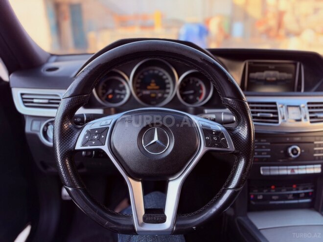 Mercedes E 250 2015, 270,000 km - 2.1 l - Bakı