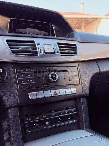 Mercedes E 250 2015, 270,000 km - 2.1 l - Bakı