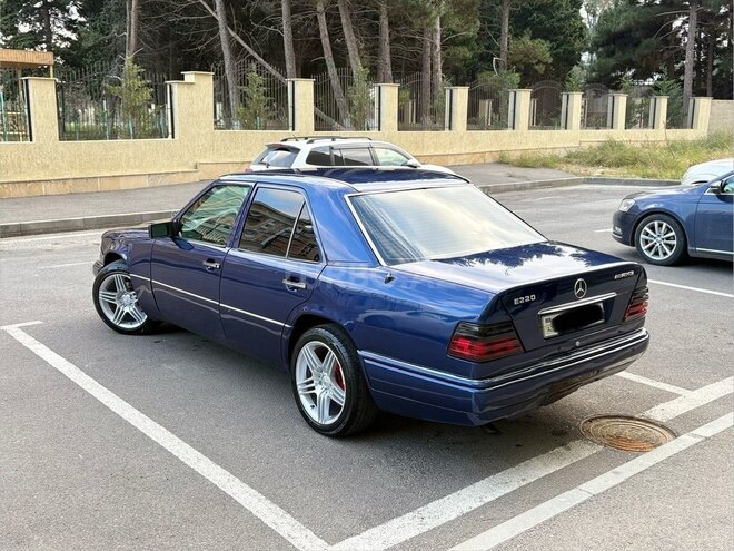 Mercedes 220 E 1995, 374,000 km - 2.2 l - Bakı