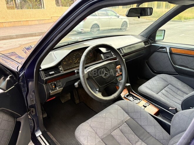 Mercedes 220 E 1995, 374,000 km - 2.2 l - Bakı
