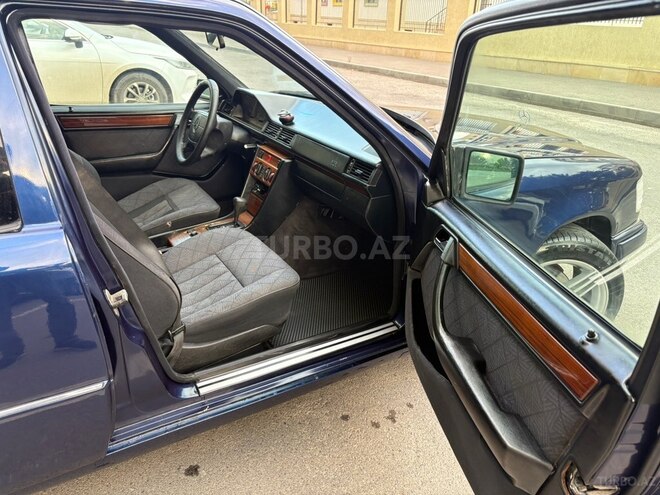 Mercedes 220 E 1995, 374,000 km - 2.2 l - Bakı