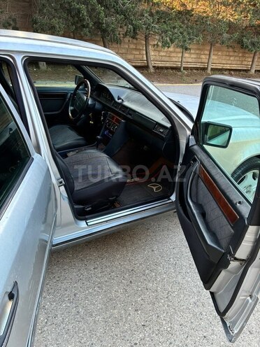 Mercedes E 220 1995, 488,000 km - 2.2 l - Bakı
