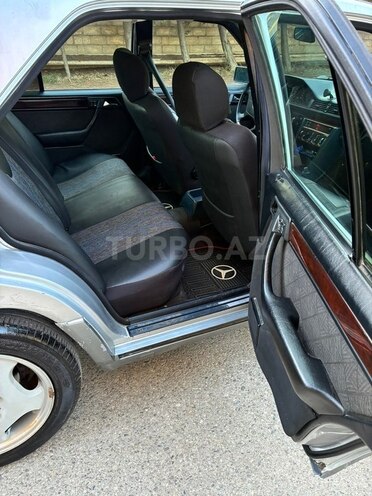 Mercedes E 220 1995, 488,000 km - 2.2 l - Bakı