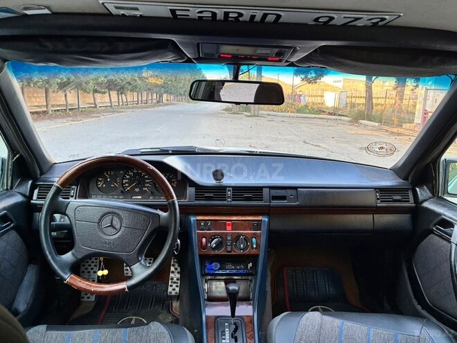 Mercedes E 220 1995, 488,000 km - 2.2 l - Bakı