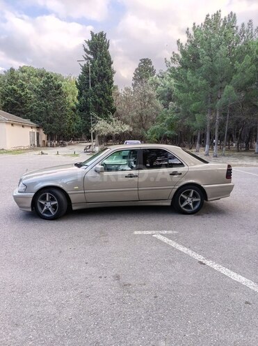 Mercedes C 220 1998, 568,963 km - 2.2 л - Sumqayıt