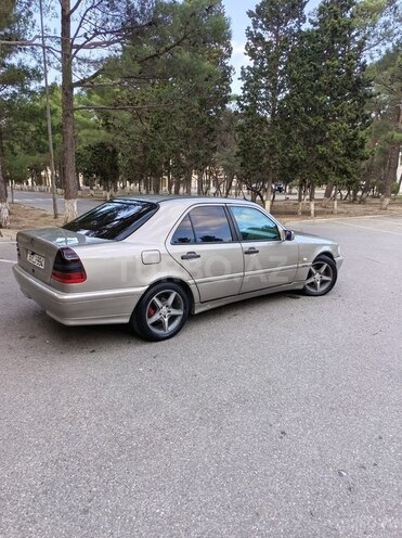 Mercedes C 220 1998, 568,963 km - 2.2 л - Sumqayıt