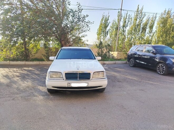 Mercedes C 220 1994, 298,000 km - 2.2 l - Bakı