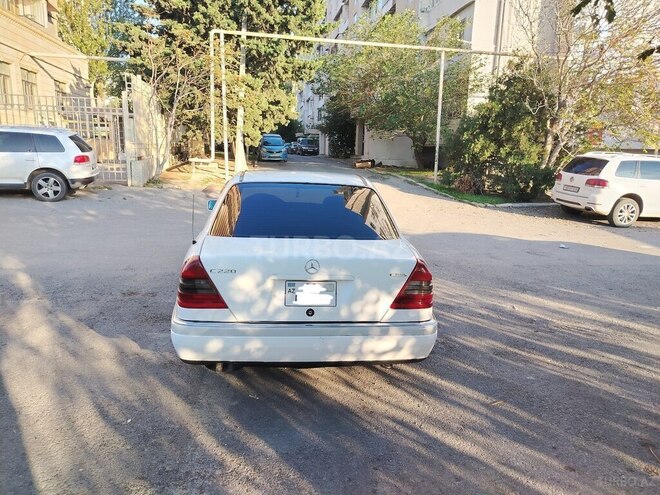 Mercedes C 220 1994, 298,000 km - 2.2 l - Bakı