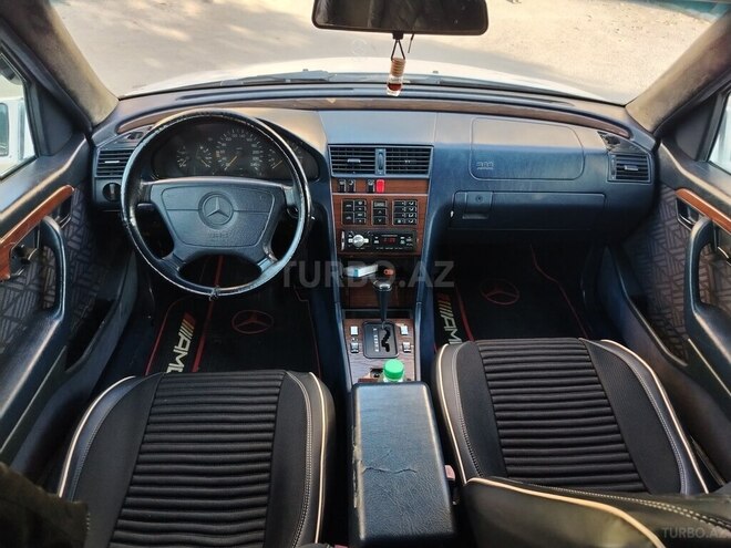 Mercedes C 220 1994, 298,000 km - 2.2 l - Bakı