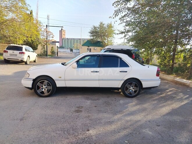 Mercedes C 220 1994, 298,000 km - 2.2 l - Bakı