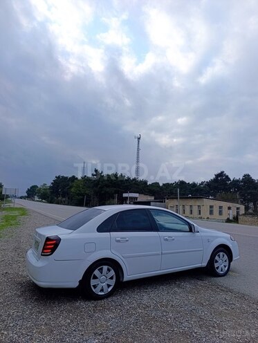 Daewoo Gentra 2014, 309,000 km - 1.5 l - Qusar