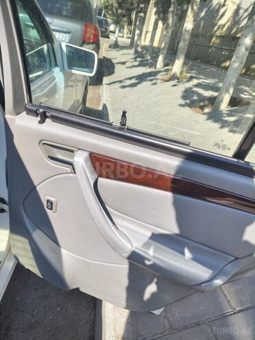 Mercedes C 230 1998, 330,000 km - 2.3 l - Bakı