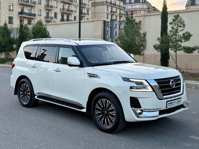 Nissan Patrol 2013, 215,000 km - 5.6 l - Bakı