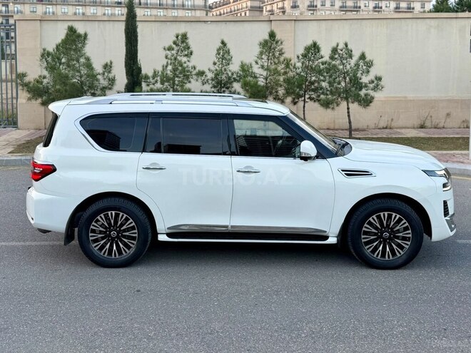 Nissan Patrol 2013, 215,000 km - 5.6 l - Bakı