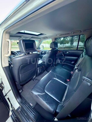 Nissan Patrol 2013, 215,000 km - 5.6 l - Bakı