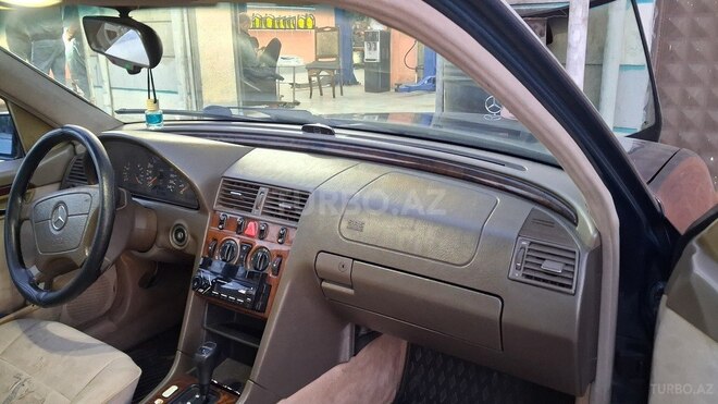 Mercedes C 180 1995, 350,000 km - 1.8 l - Bakı