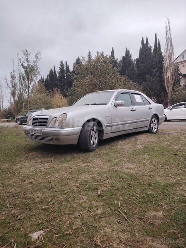 Mercedes E 200 1995, 450,000 km - 2.0 l - Cəlilabad