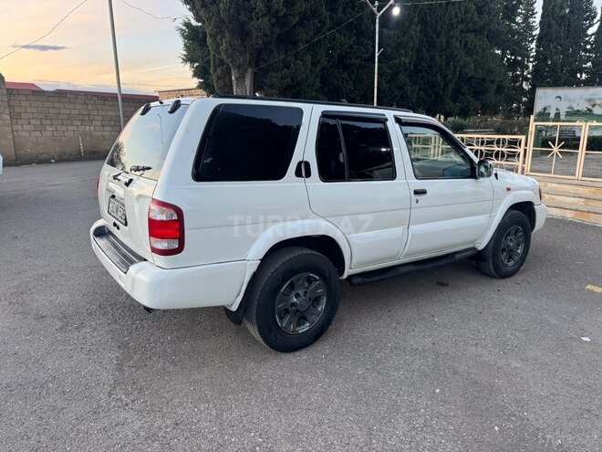 Nissan Pathfinder 2001, 470,000 km - 3.5 l - Tovuz