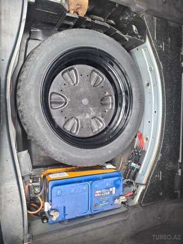 Mercedes E 320 2004, 343,000 km - 3.2 l - Balakən