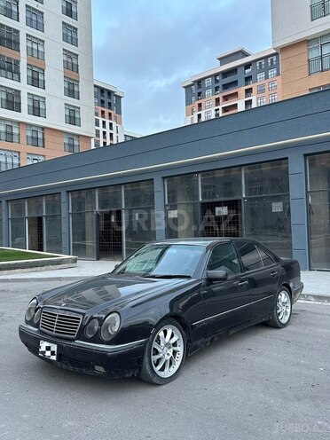 Mercedes E 320 1998, 280,000 km - 3.2 л - Sumqayıt