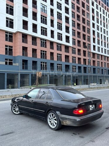 Mercedes E 320 1998, 280,000 km - 3.2 л - Sumqayıt