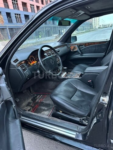 Mercedes E 320 1998, 280,000 km - 3.2 л - Sumqayıt