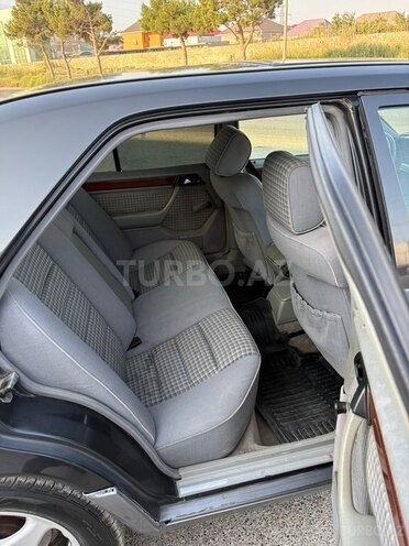 Mercedes 220 E 1995, 350,000 km - 2.2 l - Bakı