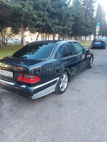 Mercedes E 220 2000, 580,000 km - 2.2 l - Bakı